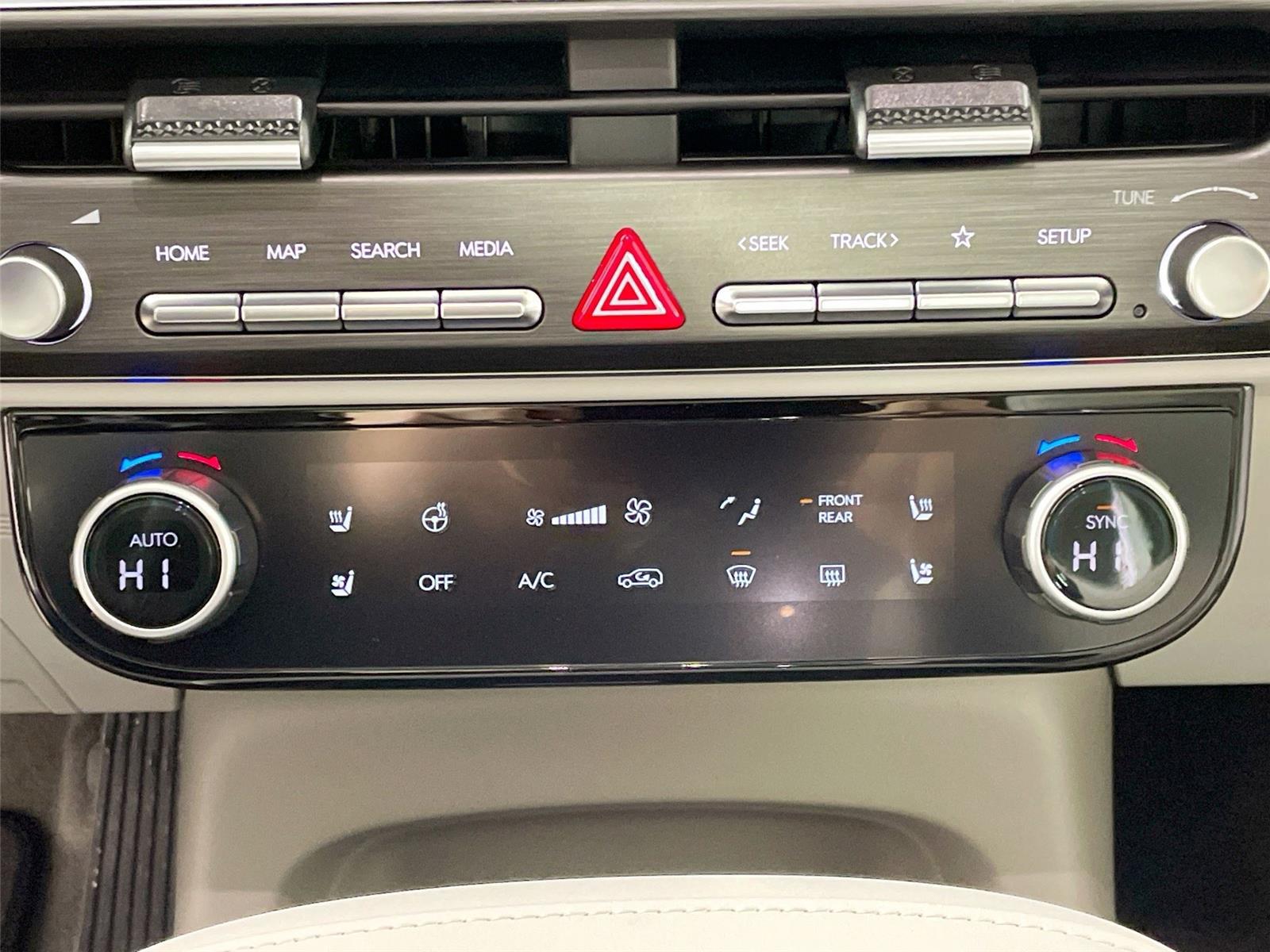 2026 Hyundai Palisade Limited - Photo 18