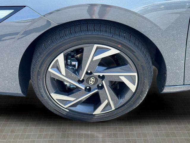 2026 Hyundai Elantra Hybrid Limited