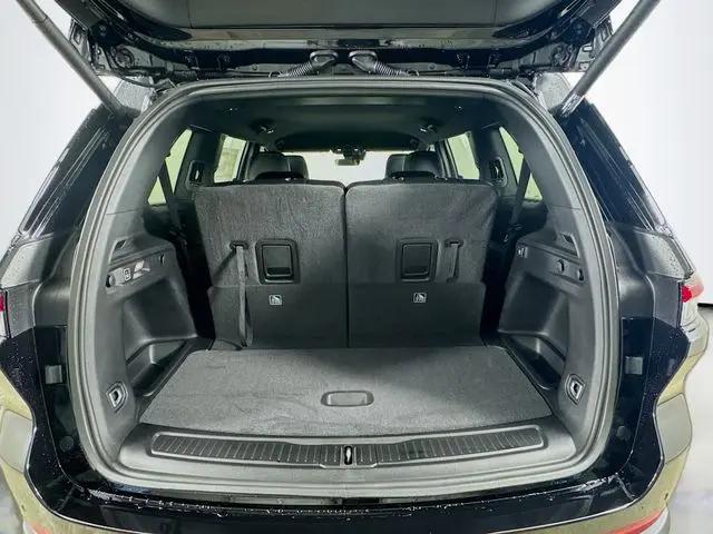 2025 Jeep Grand Cherokee L Altitude 4x4