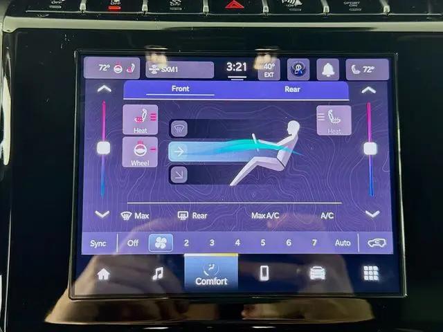 2025 Jeep Grand Cherokee L Altitude 4x4