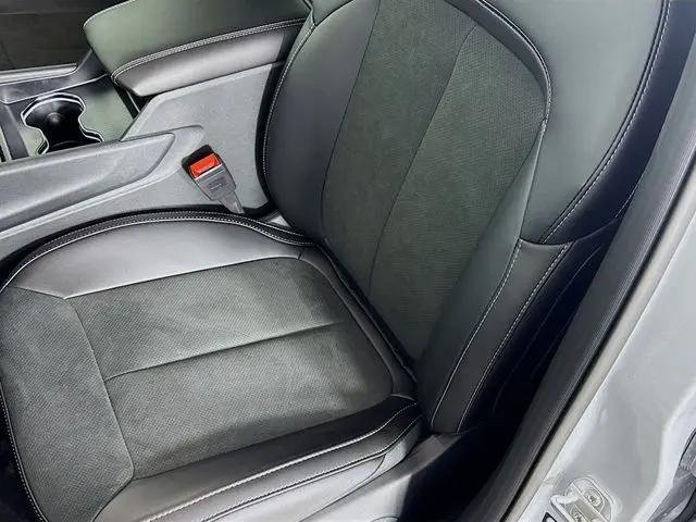 2025 Jeep Grand Cherokee L Altitude 4x4