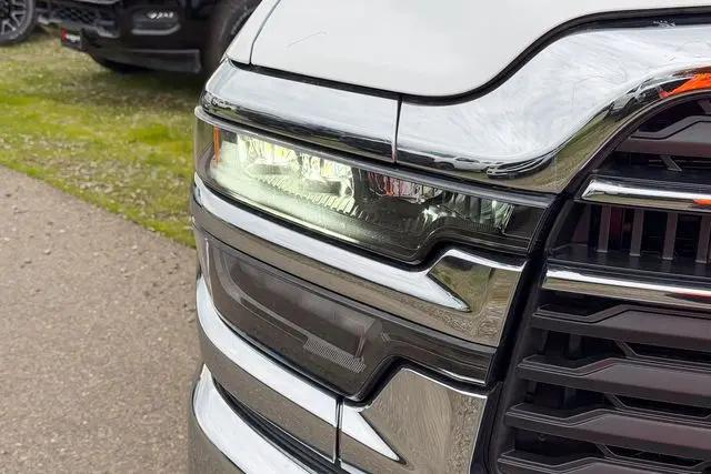 2026 Ram 3500 Big Horn Crew Cab 4x4 6'4" Box