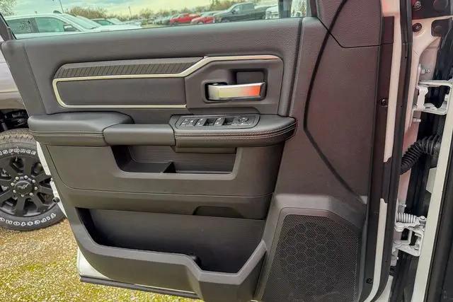 2026 Ram 3500 Big Horn Crew Cab 4x4 6'4" Box