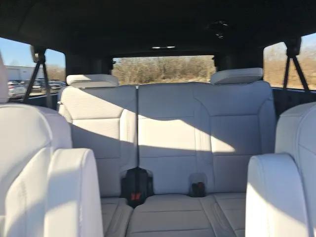 2026 Chevrolet Suburban Premier, 4WD