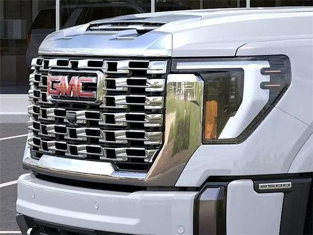 2026 GMC Sierra 2500HD Crew Cab, Standard Bed, Denali, 4WD
