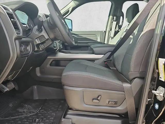 2026 Ram 3500 Big Horn Crew Cab 4x4 8' Box
