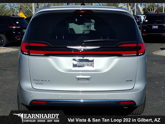2026 Chrysler Pacifica Select AWD