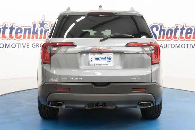 2022 GMC Acadia AWD AT4