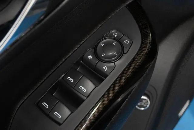 2022 GMC Acadia AWD AT4