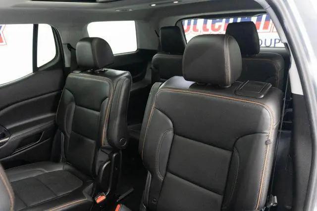 2022 GMC Acadia AWD AT4