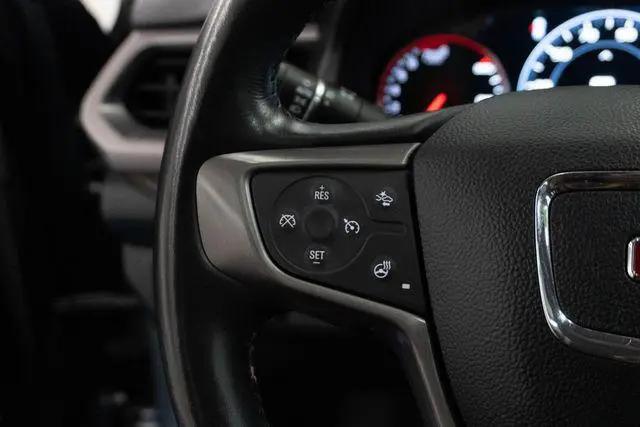 2022 GMC Acadia AWD AT4