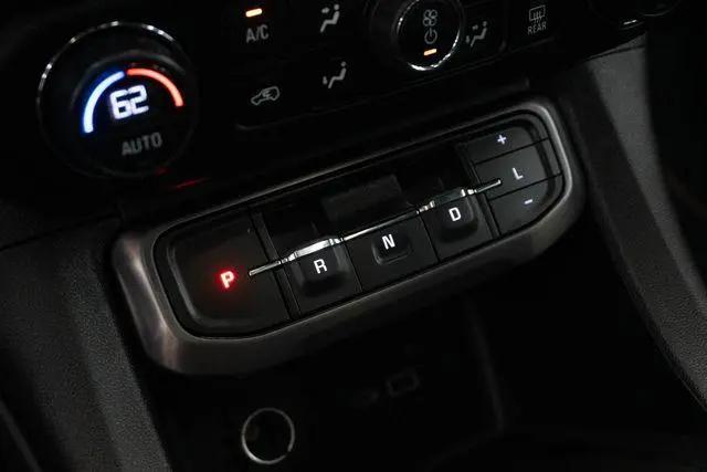 2022 GMC Acadia AWD AT4