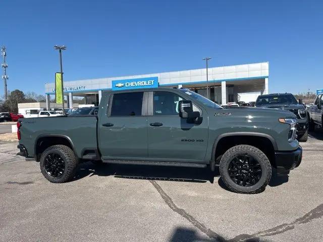 2026 Chevrolet Silverado 2500HD Crew Cab, Standard Bed, LT, 4WD