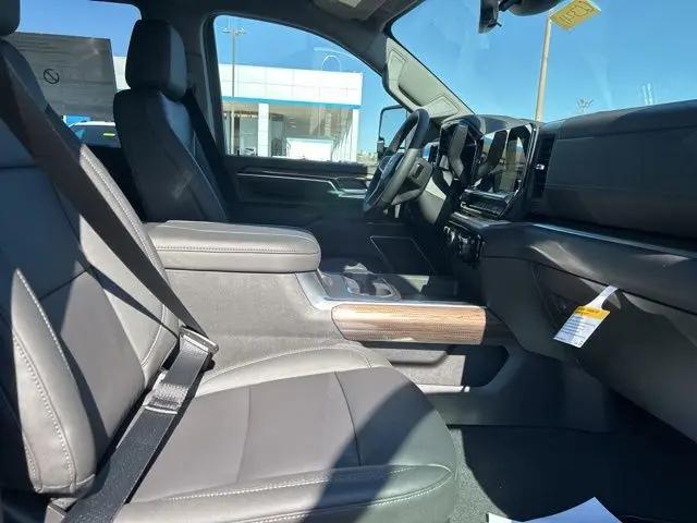 2026 Chevrolet Silverado 2500HD Crew Cab, Standard Bed, LT, 4WD