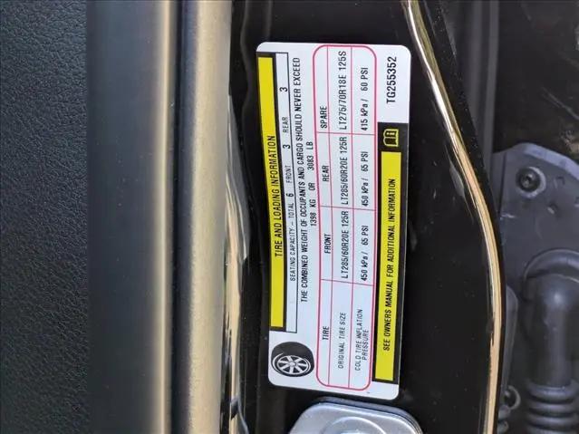 2026 Ram 2500 Black Express Crew Cab 4x4 6'4" Box