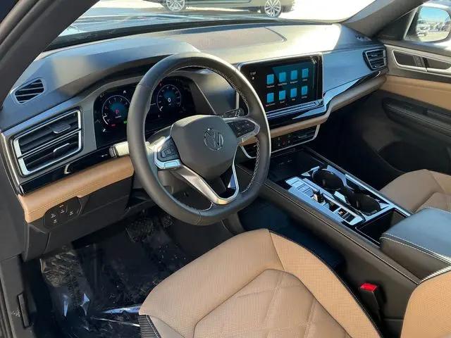 2026 Volkswagen Atlas Cross Sport SE with Technology
