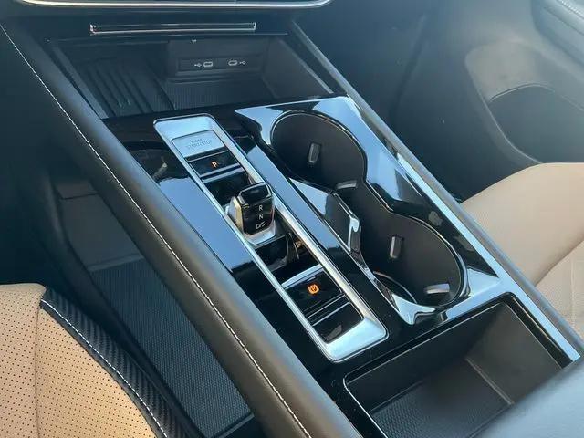 2026 Volkswagen Atlas Cross Sport SE with Technology
