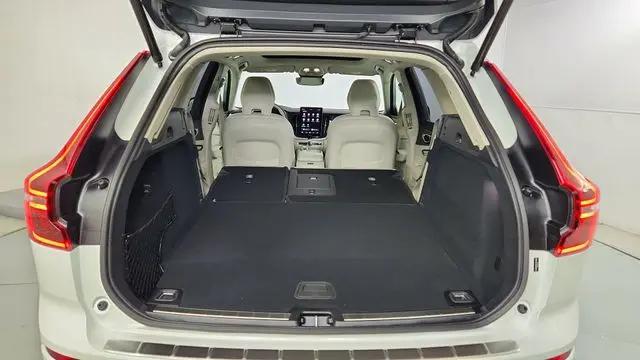 2026 Volvo XC60 Plug-In Hybrid Ultra, T8 AWD Electric/Gasoline, Dark