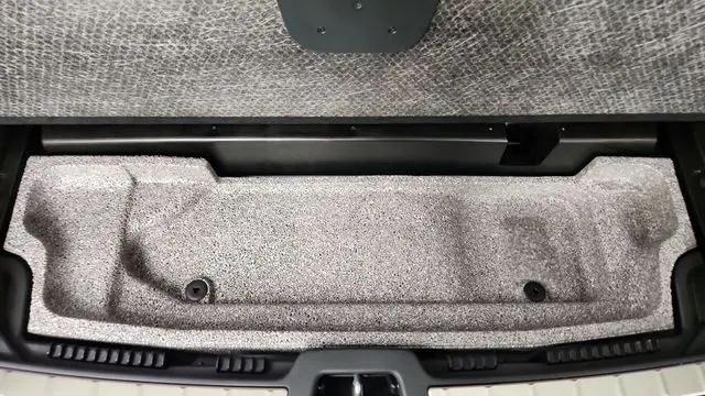 2026 Volvo XC60 Plug-In Hybrid Ultra, T8 AWD Electric/Gasoline, Dark