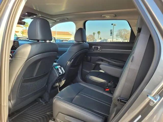 2026 Kia Sorento Hybrid EX