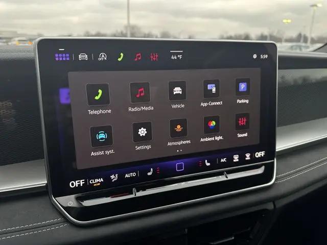 2026 Volkswagen Tiguan SE R-Line Black