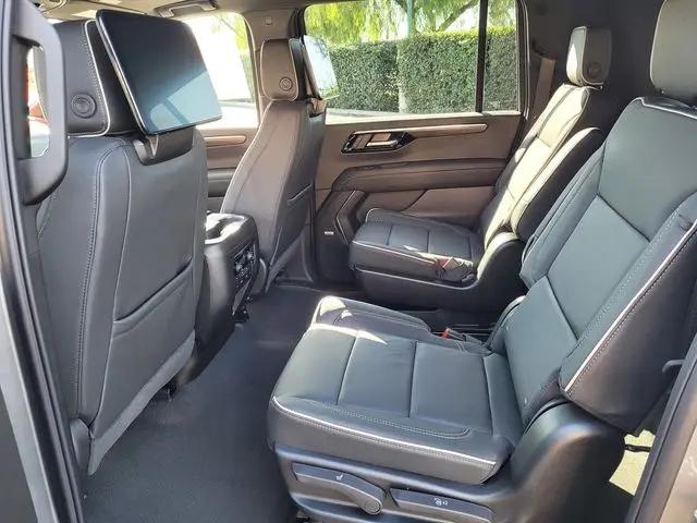 2026 Chevrolet Suburban Premier, 4WD