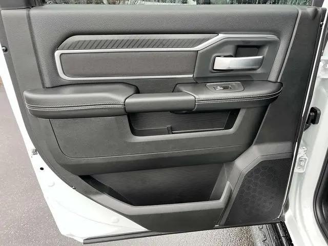 2026 Ram 2500 Big Horn Crew Cab 4x4 6'4" Box