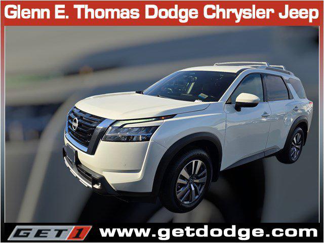 2022 Nissan Pathfinder SL 2WD