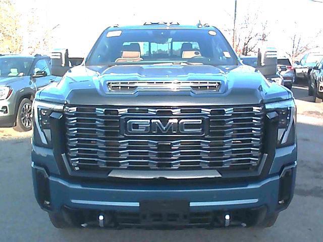 2026 GMC Sierra 2500HD Crew Cab, Standard Bed, Denali Ultimate, 4WD