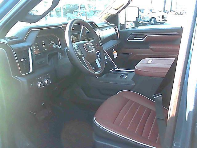 2026 GMC Sierra 2500HD Crew Cab, Standard Bed, Denali Ultimate, 4WD