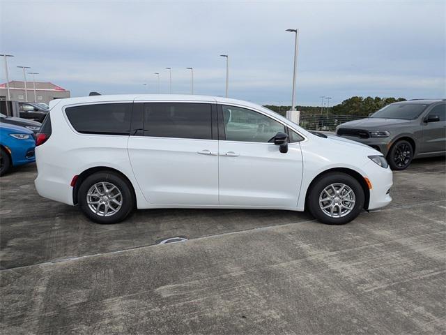 2026 Chrysler Voyager VOYAGER LX