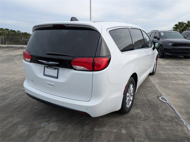 2026 Chrysler Voyager VOYAGER LX