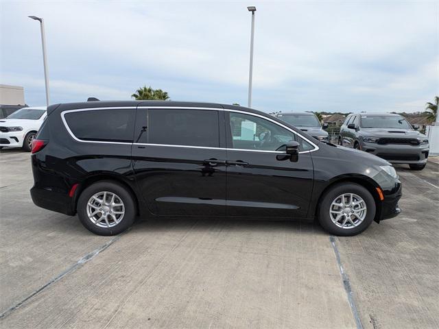 2026 Chrysler Voyager VOYAGER LX