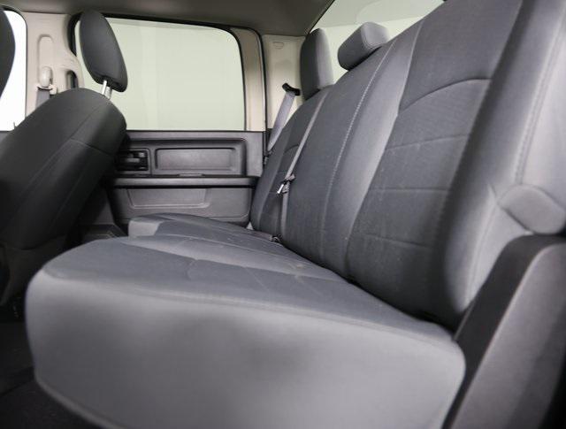 2017 RAM 2500 Tradesman Crew Cab 4x4 64 Box