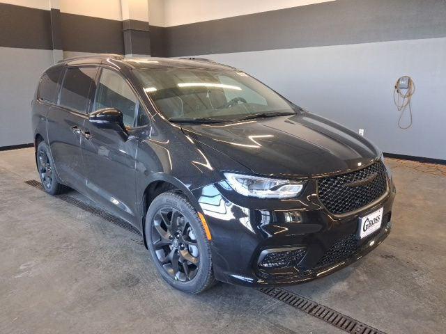2026 Chrysler Pacifica PACIFICA LIMITED AWD