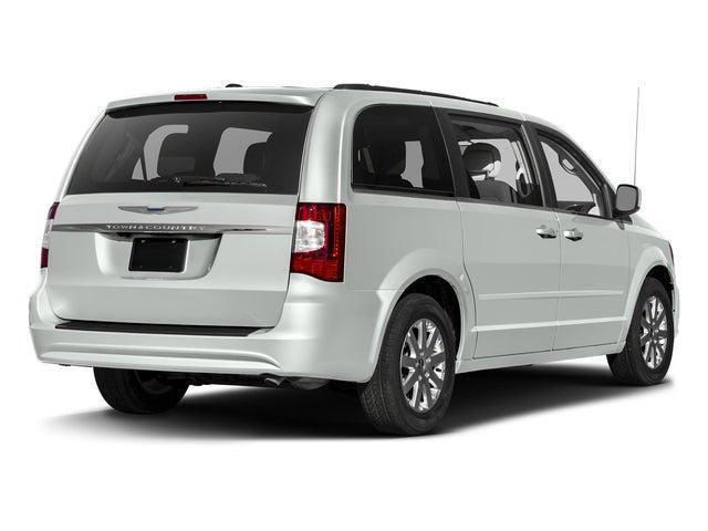 2016 Chrysler Town and Country Touring