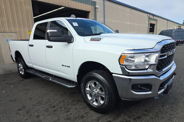 2024 RAM 2500 Big Horn Crew Cab 4x4 64 Box
