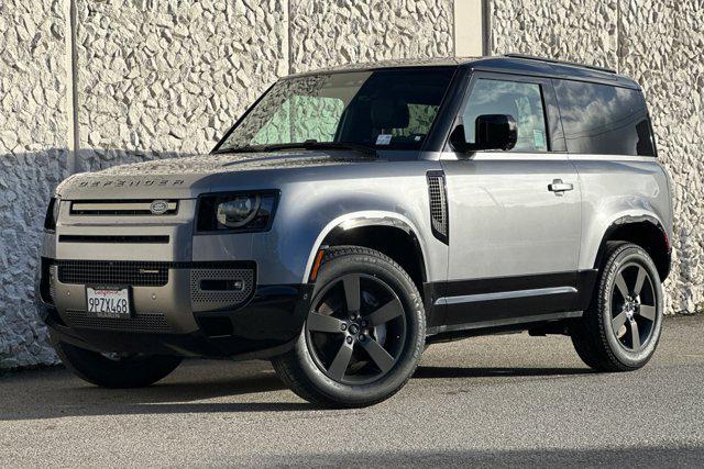 /2023 Land-Rover Defender