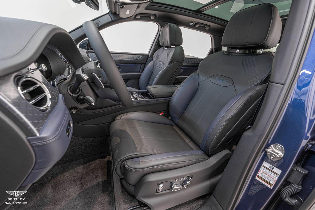 2025 Bentley Bentayga S - Photo 7