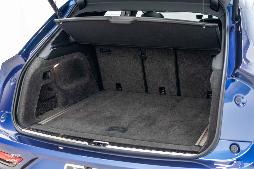 2025 Bentley Bentayga S - Photo 10