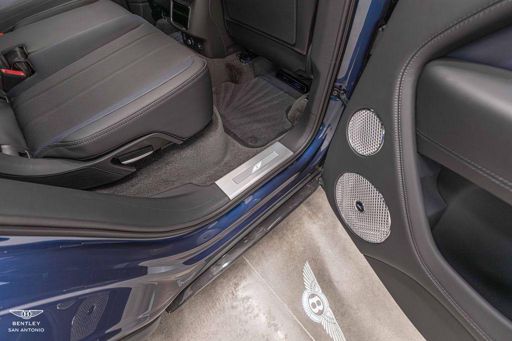 2025 Bentley Bentayga S - Photo 30