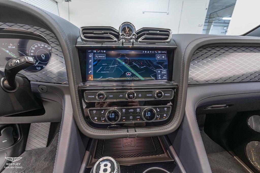 2025 Bentley Bentayga S - Photo 40