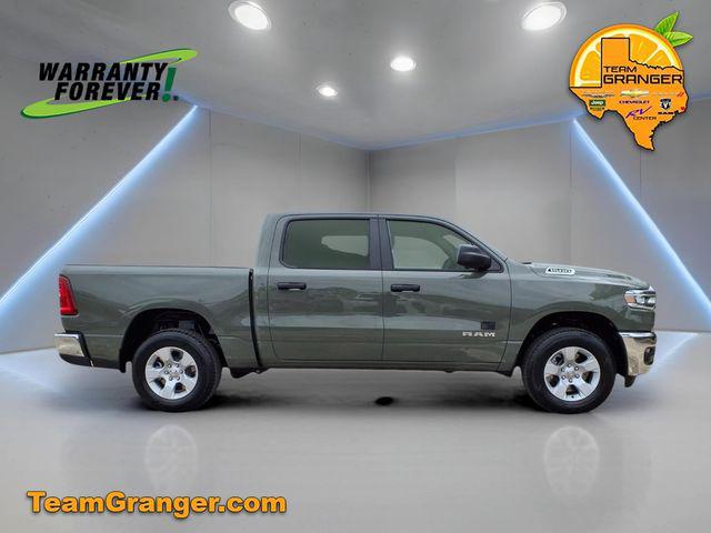 2026 Ram 1500 Lone Star Crew Cab 4x4 5'7" Box