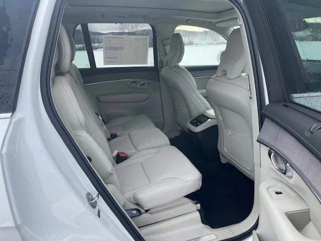 2026 Volvo XC90 Ultra, B6 AWD Gas (mild hybrid), Gasoline, Bright, 7 Seats