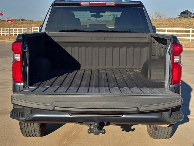 2021 Chevrolet Silverado 1500 2WD Crew Cab Short Bed Custom