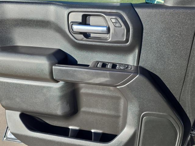 2021 Chevrolet Silverado 1500 2WD Crew Cab Short Bed Custom