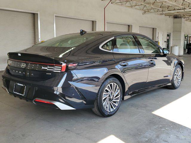 2026 Hyundai Sonata Hybrid Limited