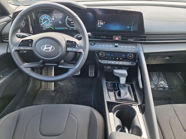 2025 Hyundai Elantra Hybrid SEL Sport