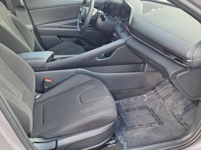 2025 Hyundai Elantra Hybrid SEL Sport