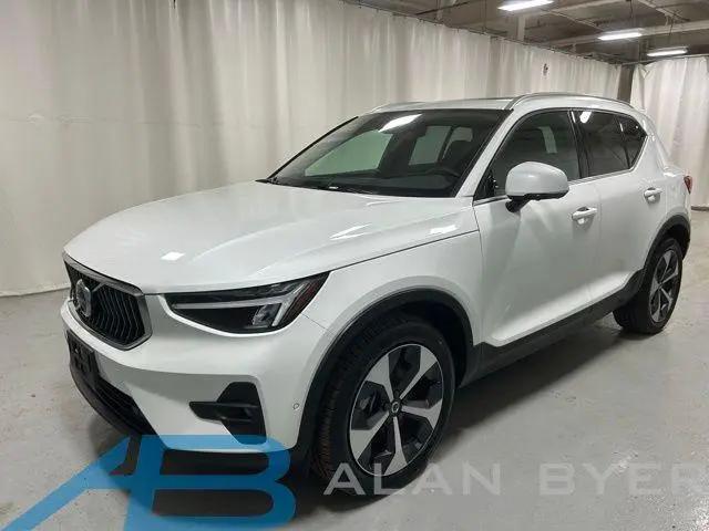 2025 Volvo XC40 B5 Plus Bright Theme for sale in Syracuse, NY